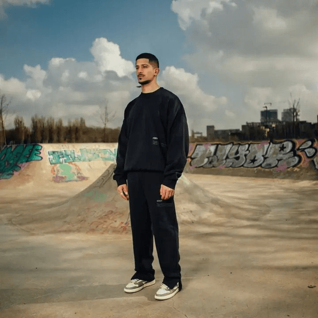 STORM Active Essential Side Slit Sweatpants - Midnight