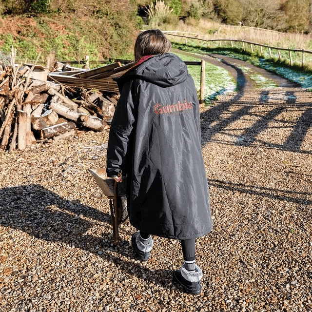 Gumbies S-Cape Robe - Black & Burgundy