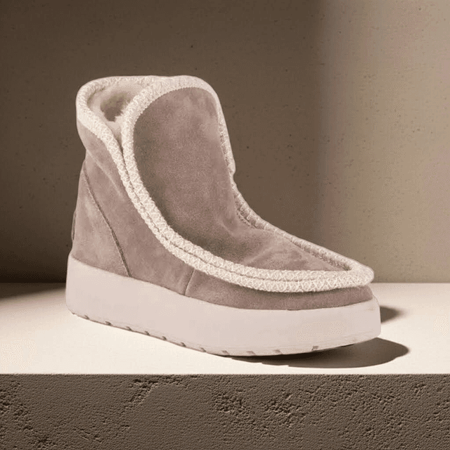 Yumas Eskimo Style Boots